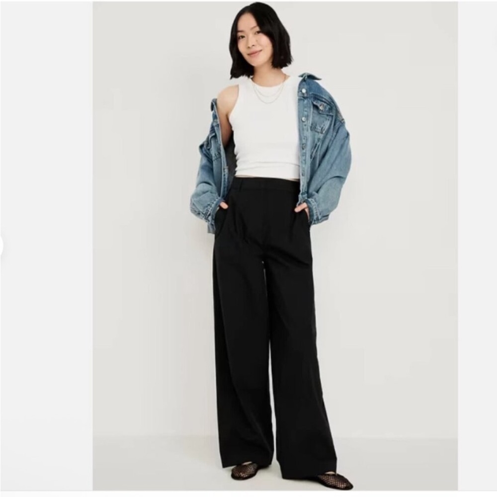 Poplin Cotton Black Wide-Leg work pants.